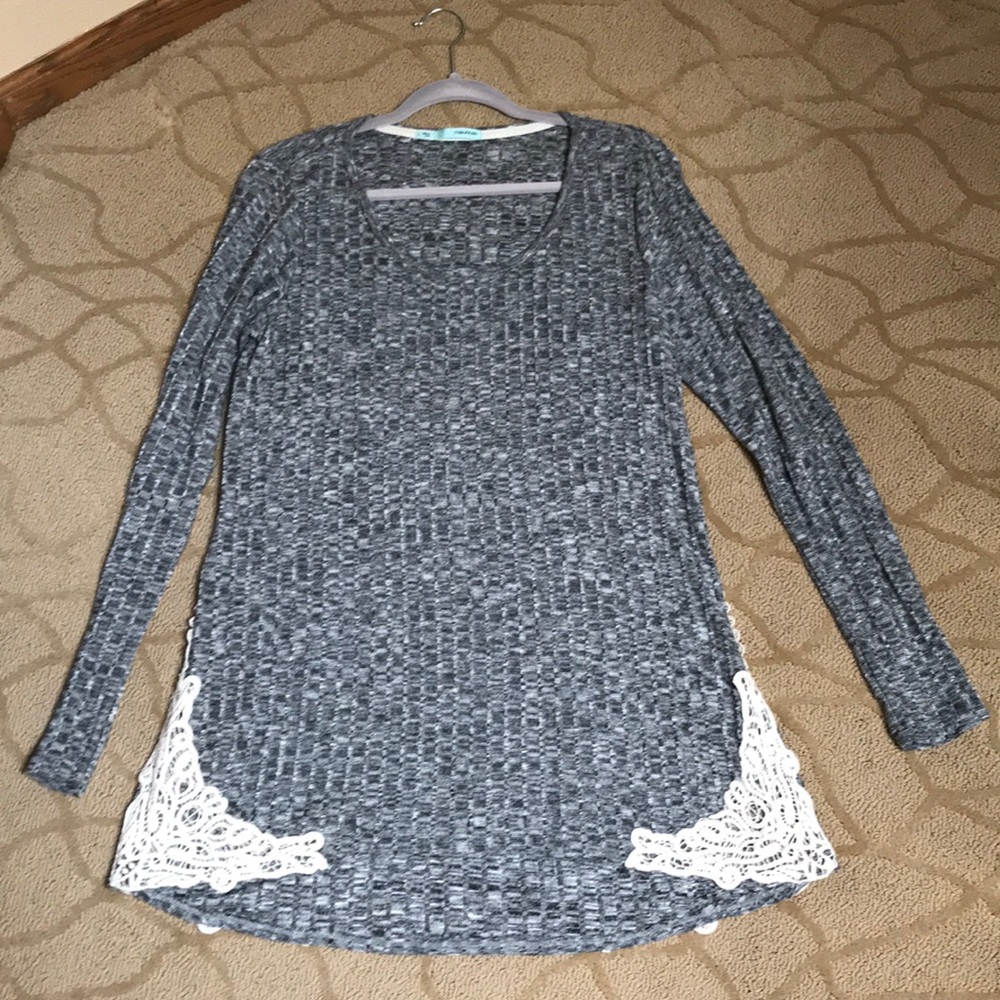 Maurices grey tunic with lace